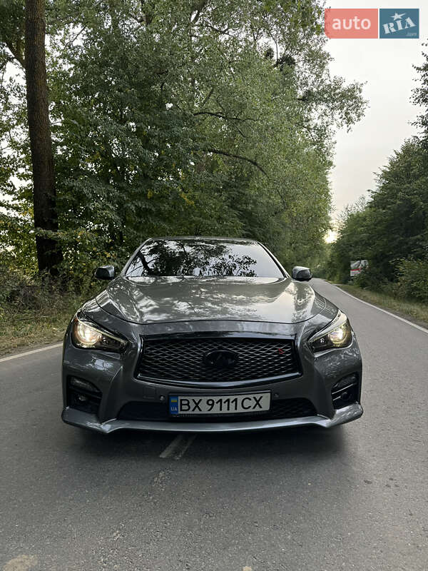 Седан Infiniti Q50 2016 в Хмельницькому