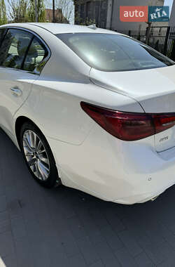 Седан Infiniti Q50 2021 в 
