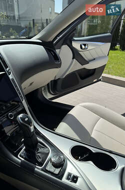Седан Infiniti Q50 2021 в 
