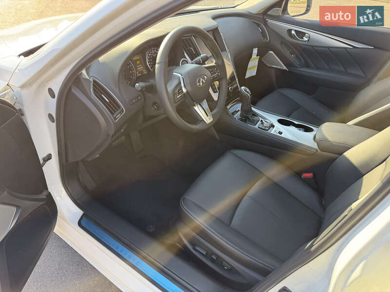 Седан Infiniti Q50 2024 в Кривом Роге