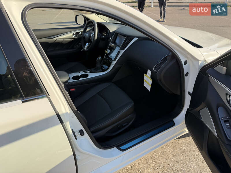 Седан Infiniti Q50 2024 в Кривом Роге