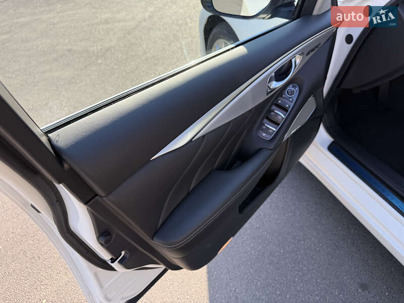 Седан Infiniti Q50 2024 в Кривом Роге