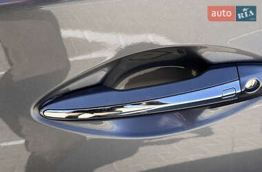 Седан Infiniti Q50 2019 в 