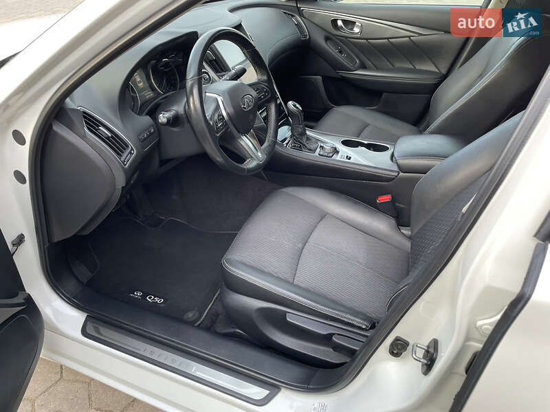 Седан Infiniti Q50 2018 в Виннице