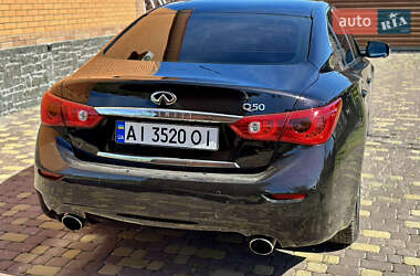 Седан Infiniti Q50 2015 в 