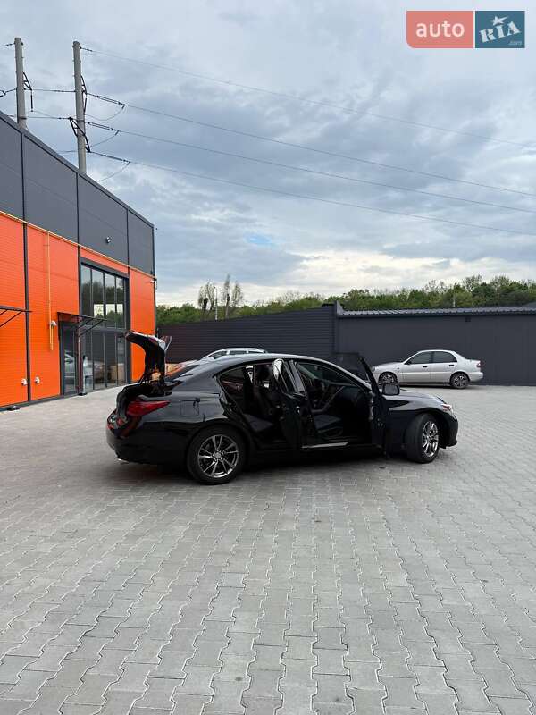 Седан Infiniti Q50 2017 в Тернополі