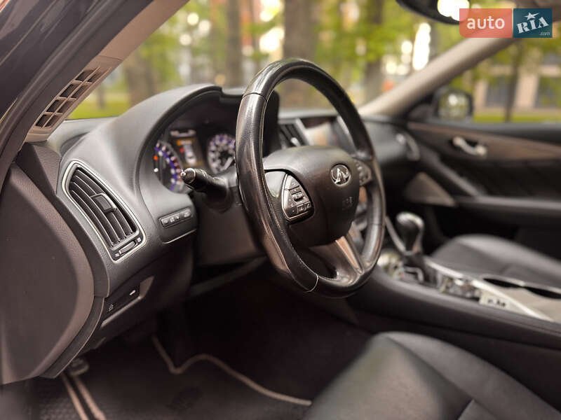 Седан Infiniti Q50 2016 в Броварах