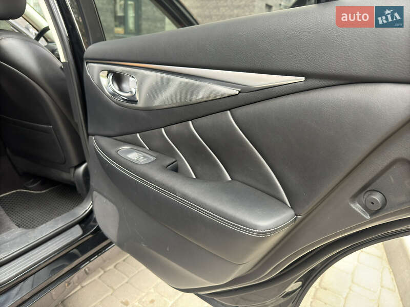 Седан Infiniti Q50 2016 в Броварах