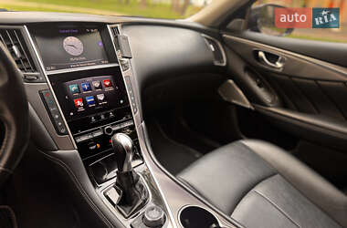 Седан Infiniti Q50 2016 в 