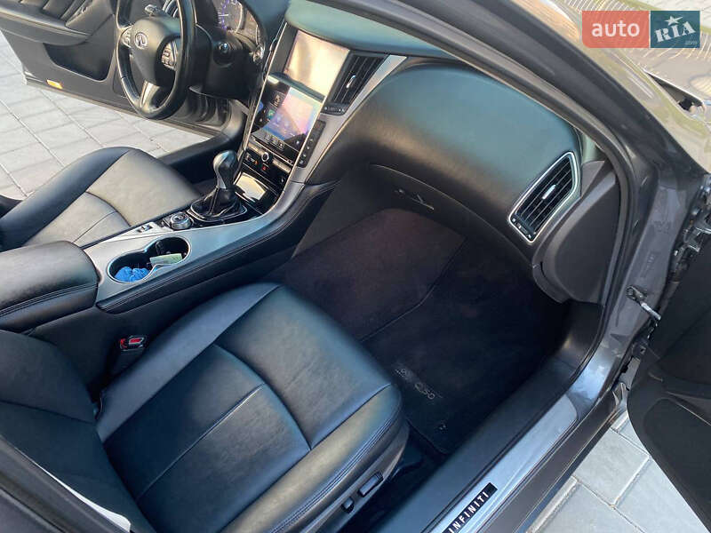 Седан Infiniti Q50 2015 в Черкасах