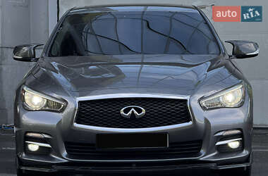 Седан Infiniti Q50 2017 в 