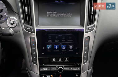 Седан Infiniti Q50 2017 в 