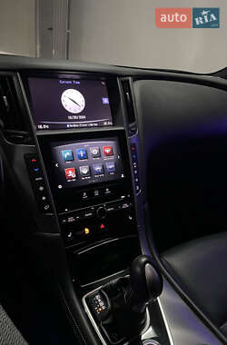 Седан Infiniti Q50 2016 в 