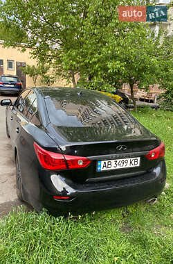 Седан Infiniti Q50 2016 в 