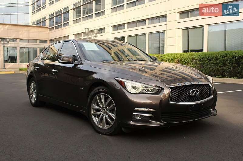 Infiniti Q50 2016