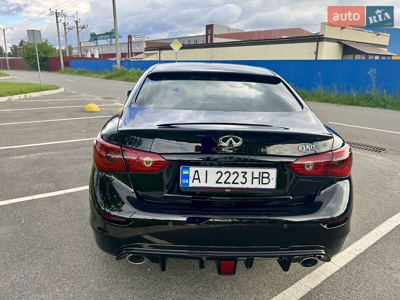 Седан Infiniti Q50 2016 в Вышгороде