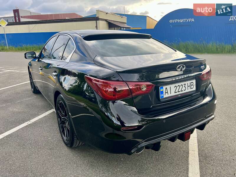 Седан Infiniti Q50 2016 в Вышгороде