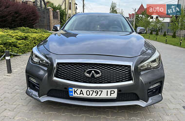 Седан Infiniti Q50 2013 в Черновцах