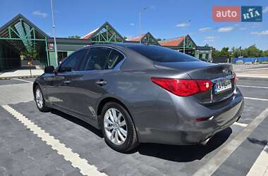 Седан Infiniti Q50 2015 в 