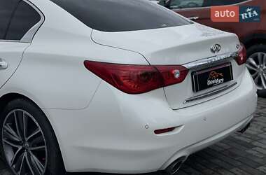 Седан Infiniti Q50 2016 в 