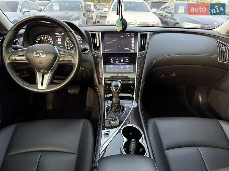 Седан Infiniti Q50 2017 в Харкові