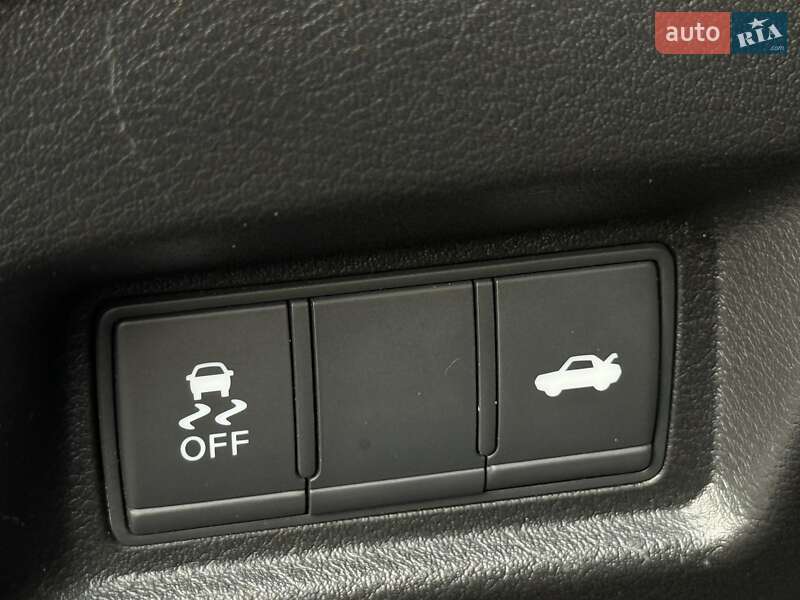 Седан Infiniti Q50 2017 в Харкові