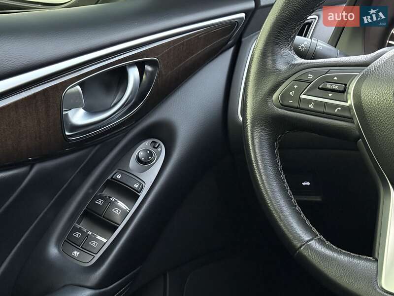 Седан Infiniti Q50 2017 в Харкові