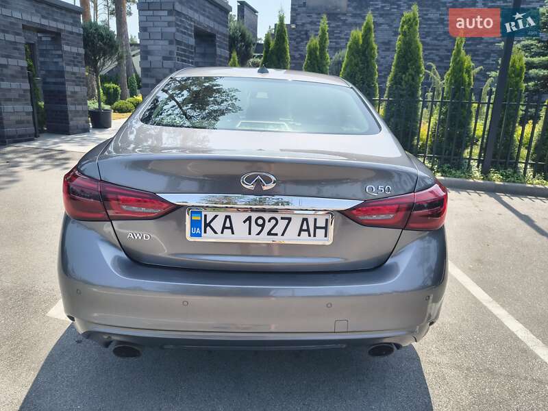 Седан Infiniti Q50 2017 в 