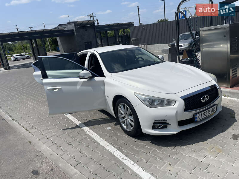 Седан Infiniti Q50 2014 в Белой Церкви