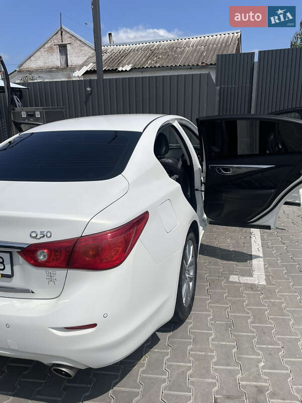 Седан Infiniti Q50 2014 в Белой Церкви