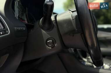 Седан Infiniti Q50 2017 в 
