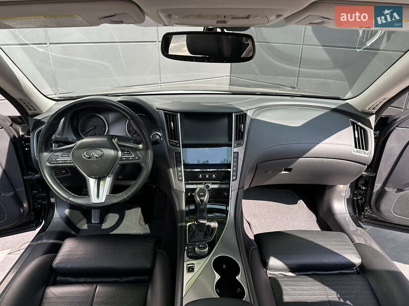Седан Infiniti Q50 2017 в Одесі