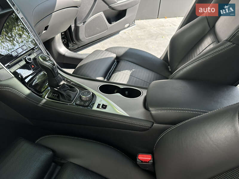 Седан Infiniti Q50 2017 в Одесі