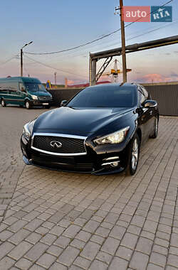 Седан Infiniti Q50 2015 в Мукачевому