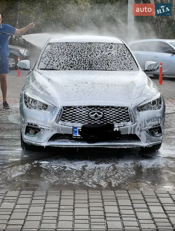 Infiniti Q50