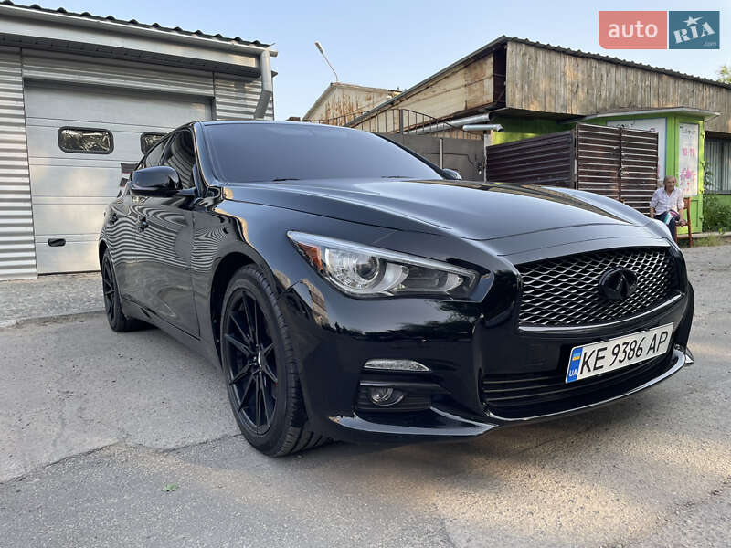Седан Infiniti Q50 2016 в Дніпрі