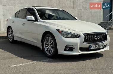 Седан Infiniti Q50 2015 в Киеве