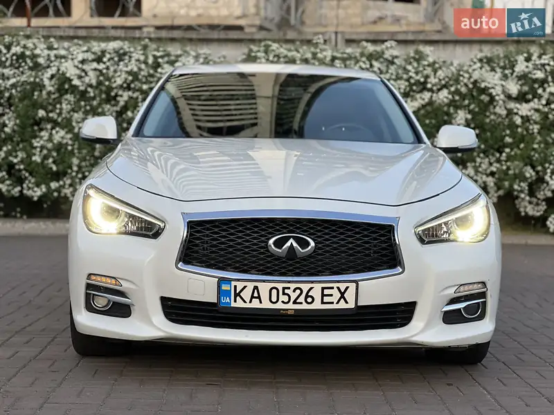 Infiniti Q50
