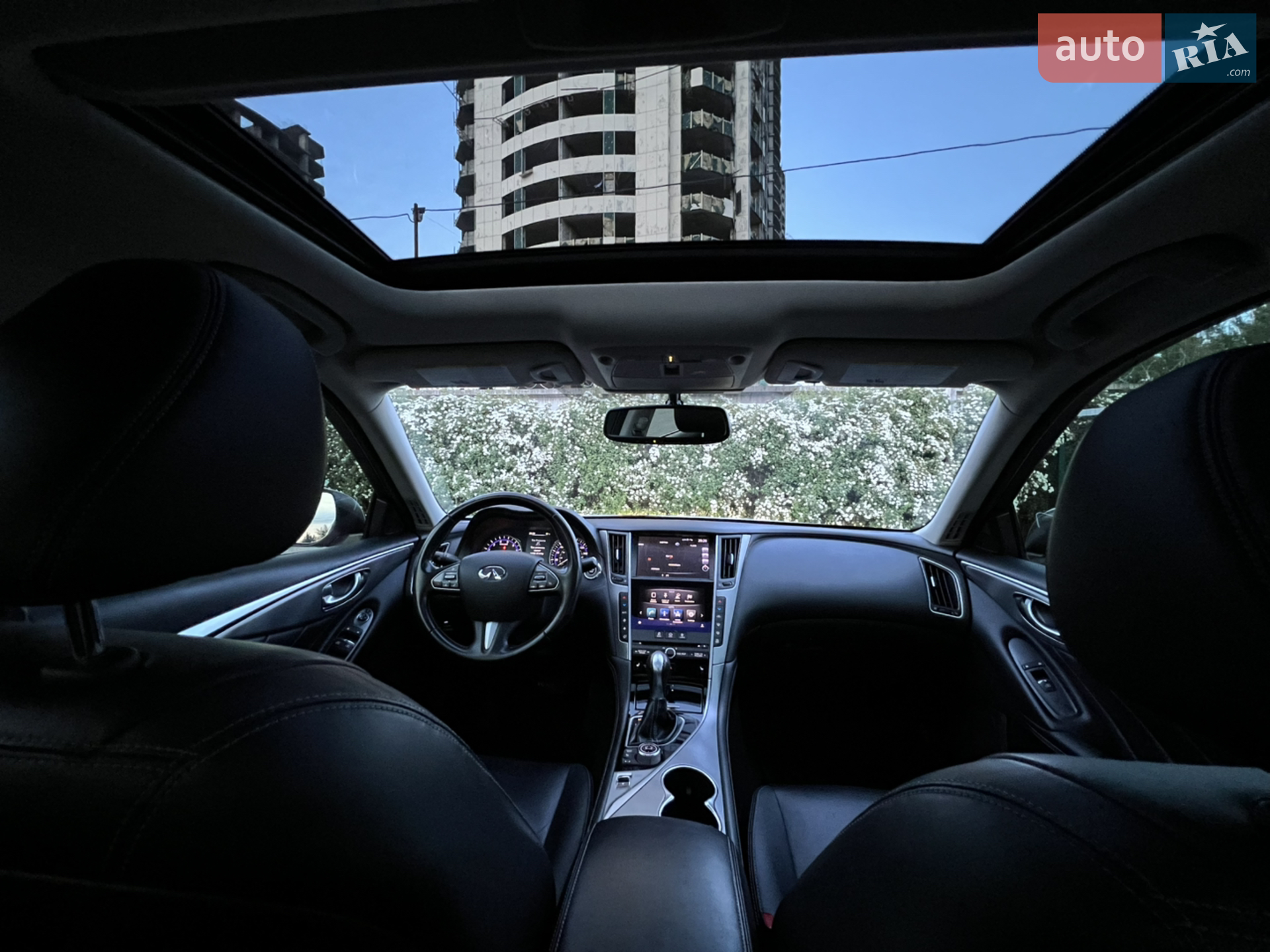 2015 Infiniti Q50 - мініатюра 28