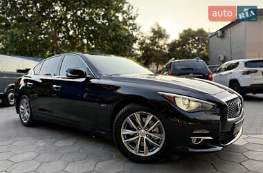 Седан Infiniti Q50 2017 в 