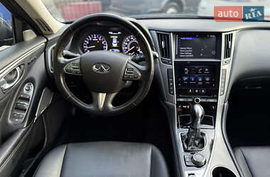 Седан Infiniti Q50 2017 в 