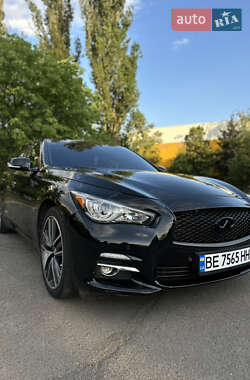 Седан Infiniti Q50 2015 в Николаеве