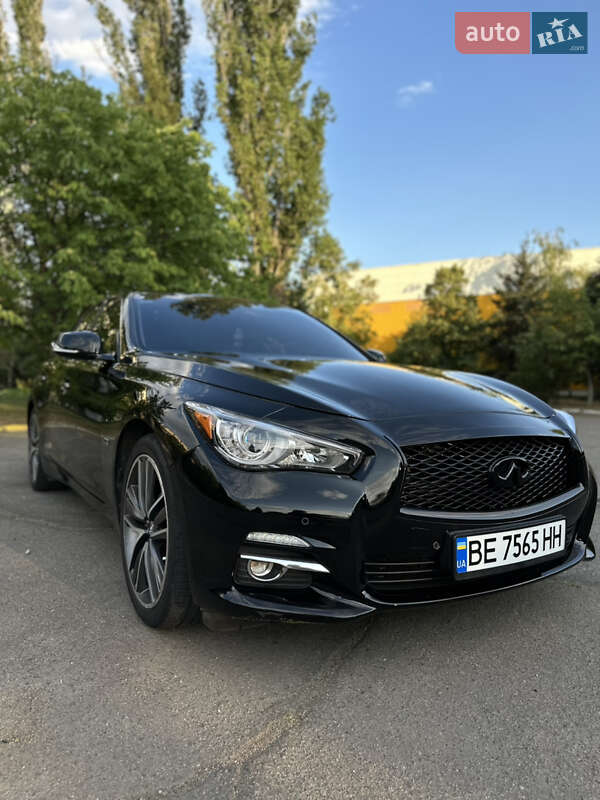 Infiniti Q50 2015