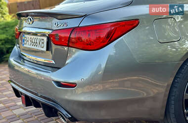 Седан Infiniti Q50 2016 в 