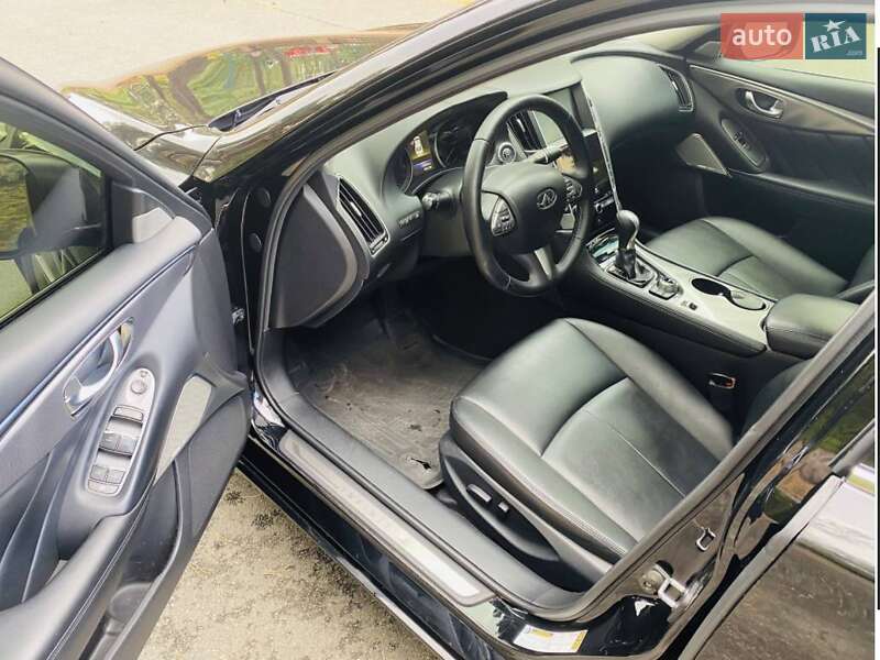 Седан Infiniti Q50 2016 в Києві
