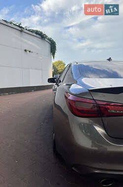 Седан Infiniti Q50 2018 в 