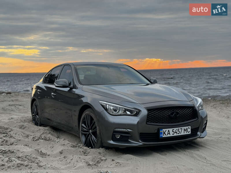 Infiniti Q50 2014