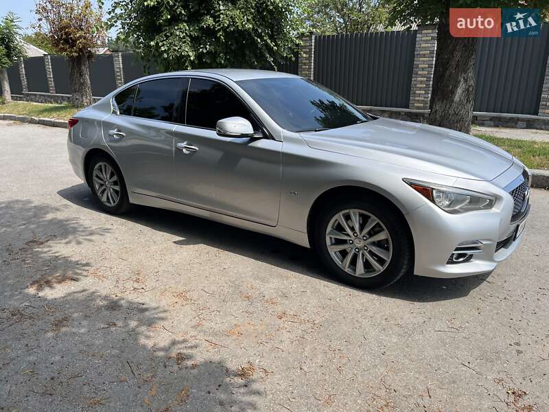 Седан Infiniti Q50 2017 в Житомире