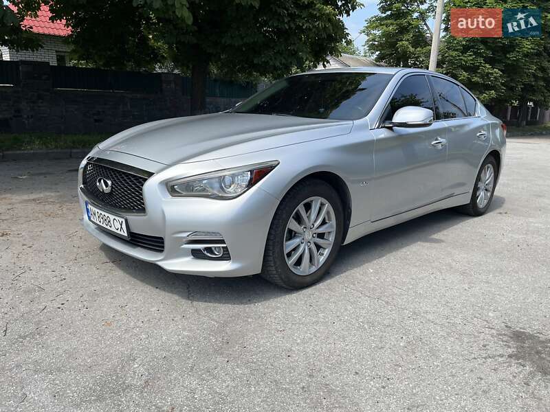 Седан Infiniti Q50 2017 в Житомире