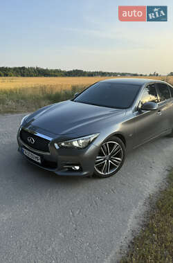 Седан Infiniti Q50 2015 в Киеве